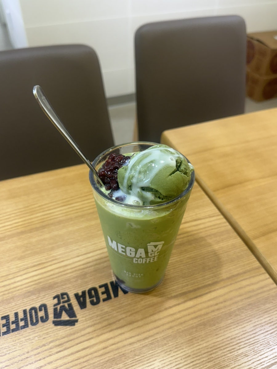 메가MGC커피 울산남구청점 사진 4