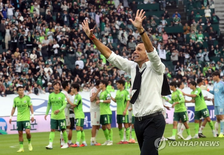 <b>축구협회</b>, <b>임시감독</b> 선임계획 발표. 현 시점 대한민국... 