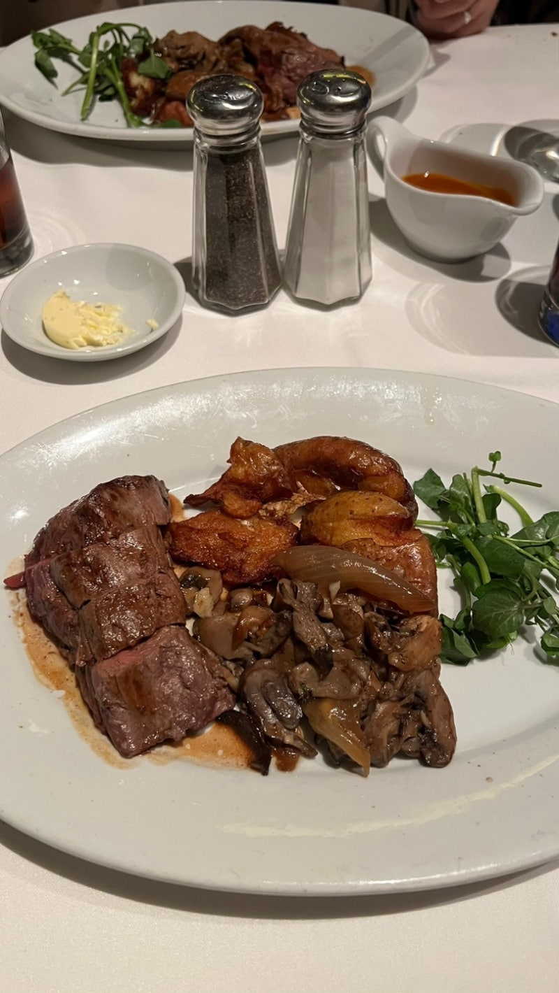 [뉴욕 신혼여행] 3대 스테이크 갤러거스테이크하우스 예약방법 런치후기 뉴욕맛집