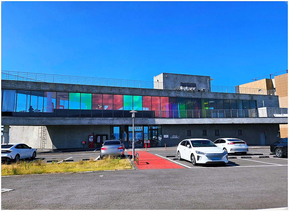 할리스 제주도두해안DT점 사진 1