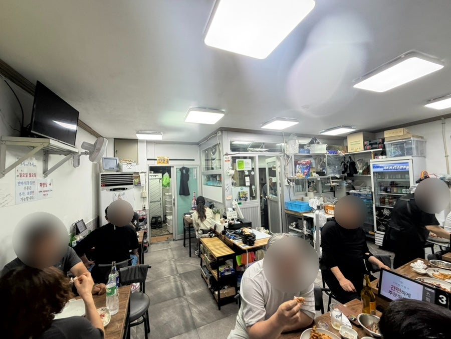 월드양념통닭 사진 2
