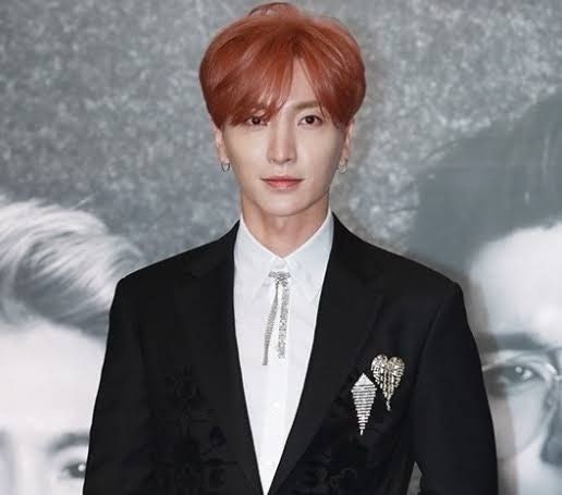 “18살 차이에 사진까지..” 이특 장소희 프로 열애설 재점화, 골프장 목격담 카디건 해명 나....
