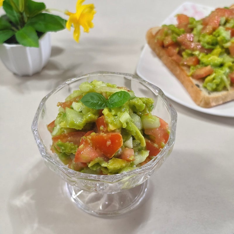 과카몰리, 아보카도와 토마토로 만들었더니 한 끼로 든든했어요