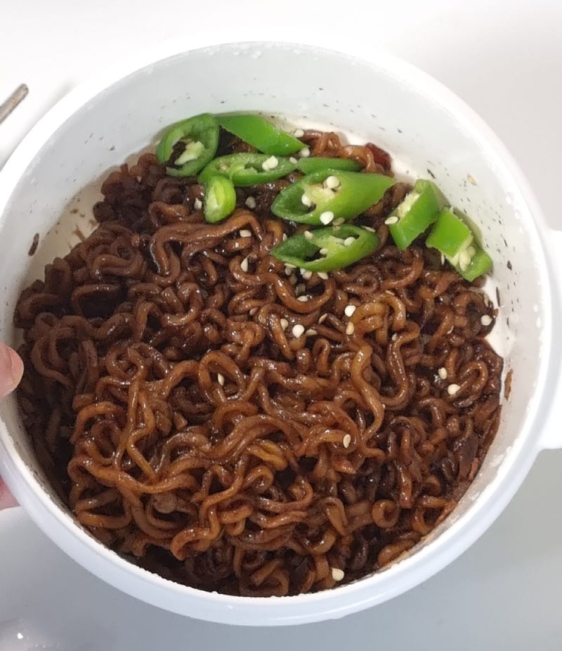 전자렌지로 짜파게티 끓이는법 짜장라면 물양 시간