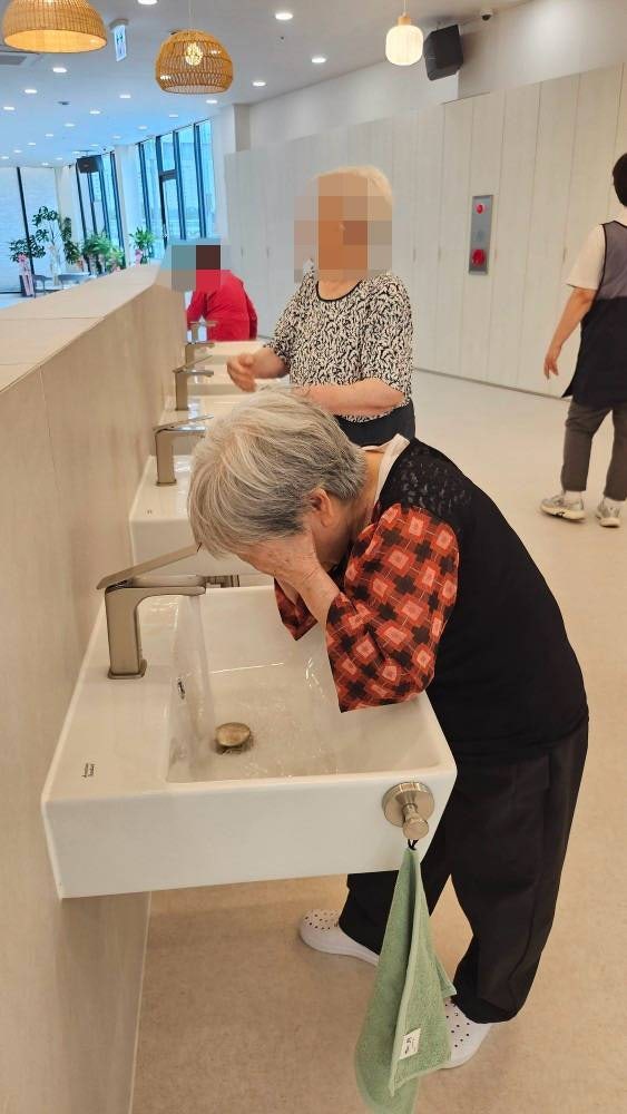 섬김 사진 5