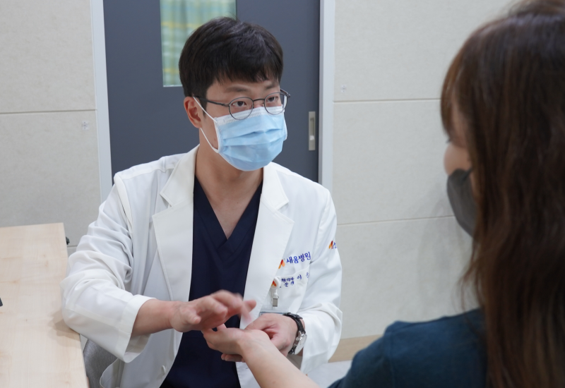 손목 새끼손가락 쪽 통증, TFCC 손상 비수술·수술 치료기간 및 회복기간 총정리