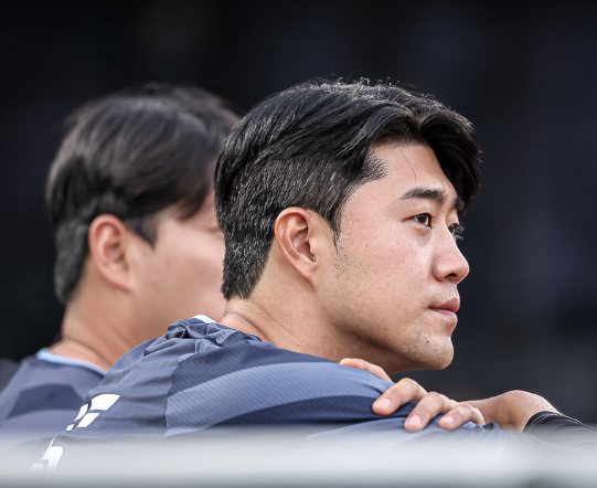 "한국 야구가 가장 기대했던 강속구 투수" 2군에서도 사라진 롯데 윤성빈의 충격 근황! 부활 ....