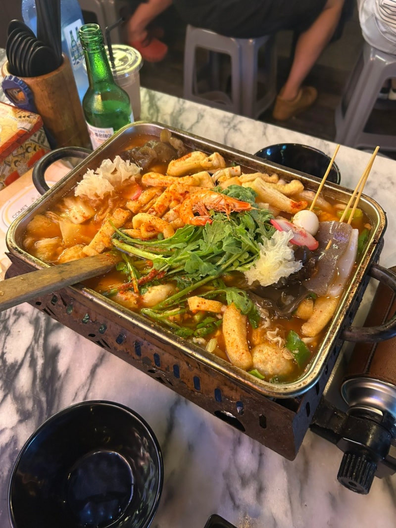 Busan Haeundae Centum Pub: Busan Eomuk and Euljiro Tonggolbaengi (Whelk)