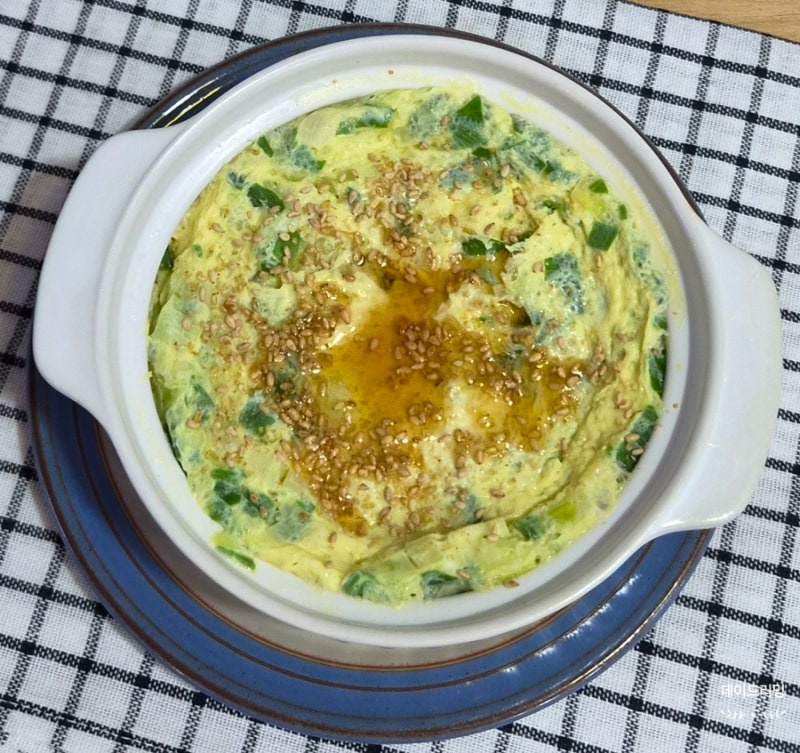 다이소 계란찜기로 5분 완성 부드럽고 촉촉한 전자레인지 계란찜 만드는 법 초간단 집밥 메....