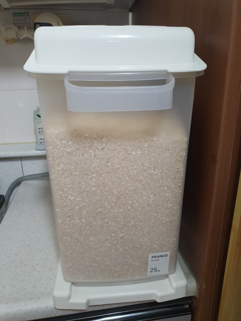 프랑코홈 슬라이딩 쌀통 25kg 사용 후기! 작은 주방에 딱 맞는 쌀 보관함