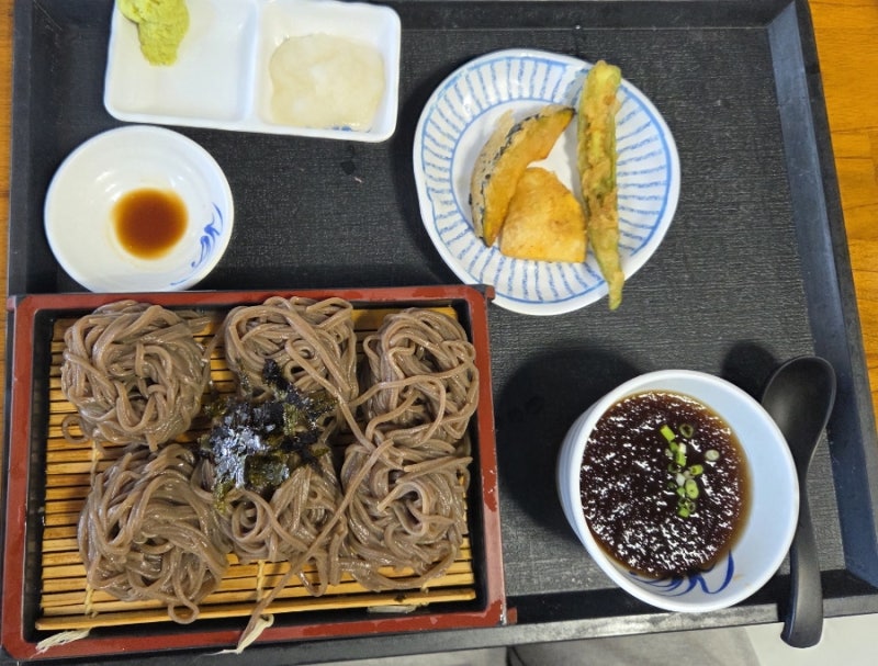 포항 메밀소바 맛집, 시골길 끝에서 만난 솔밭 메밀소바 / 냉메밀 추천 솔직 후 기