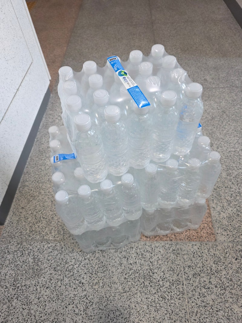 스파클 무라벨 천염암반수 안전한생수 깨끗한물 미네랄워터 500ml 100개 구입 후기