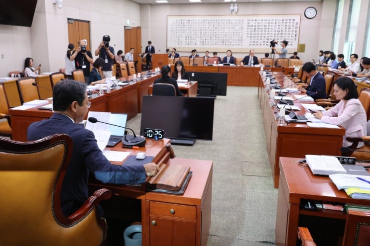 법사위, <b>형소법 개정안 통과</b>! 70년 만의 변화, 뭐가 달라지나?