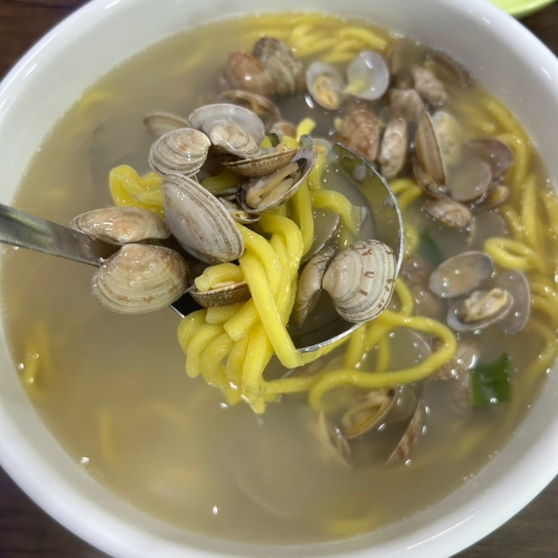[석촌역 맛집] 황도바지락칼국수 잠실점에 먹으러갔어요♡ 석촌칼국수 / 석촌역칼국수 / 칼....