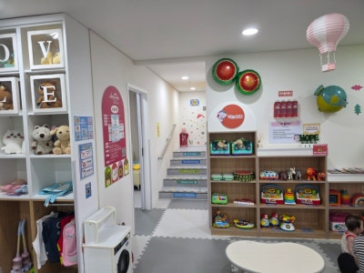 Seoul Hyeong Kids Cafe Hoegi-dong Store Restroom — photo 1