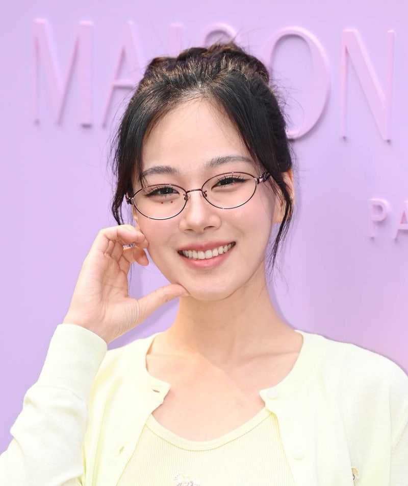 비비 워터밤 무대 정리, 가수 비비 프로필과 신곡