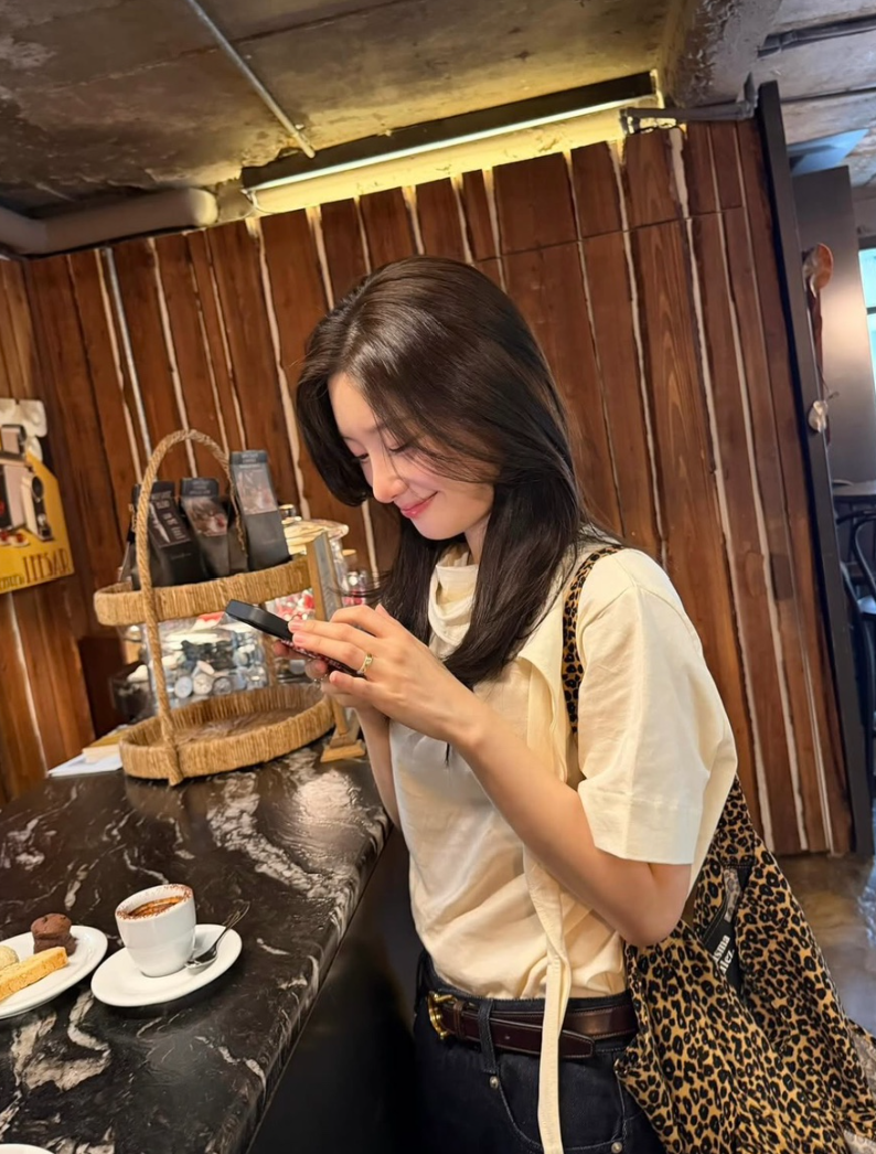 "3만원대 유행?"연예인들이 명품 대신 사는 가방