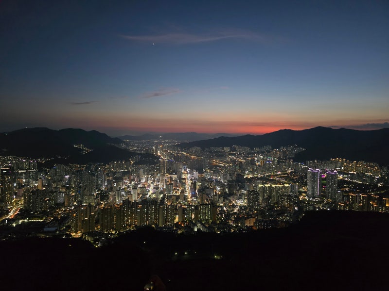 [부산] 2026. 7. 부산 여름휴가 (3) - 부산 외국인, MZ 핫플 황령산 봉수대 선셋, 야경, 자차 없이 ....