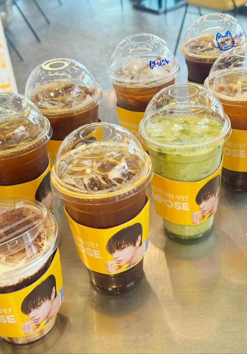 컴포즈커피 천안4공단점 사진 4
