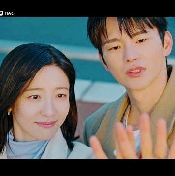 서인국 박지현 내일도 출근 종영…퇴사·승진 따로 했는데 결국 쌍반지 해피엔딩