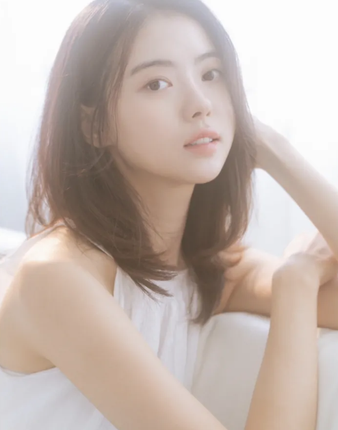 임나영 프로필 파헤치기 아이오아이 리더에서 배우로! (본명, 나이, 키 총정리)
