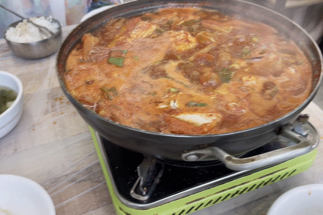 여수 엑스포역 근처 맛집 고향식당, 간장게장이 서비스로 나오는 갈치조림 맛집