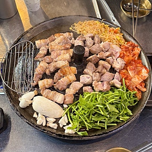 인천 숭의동 맛집 솥창고 초벌해서 나오는 솥뚜껑삽겹살맛집