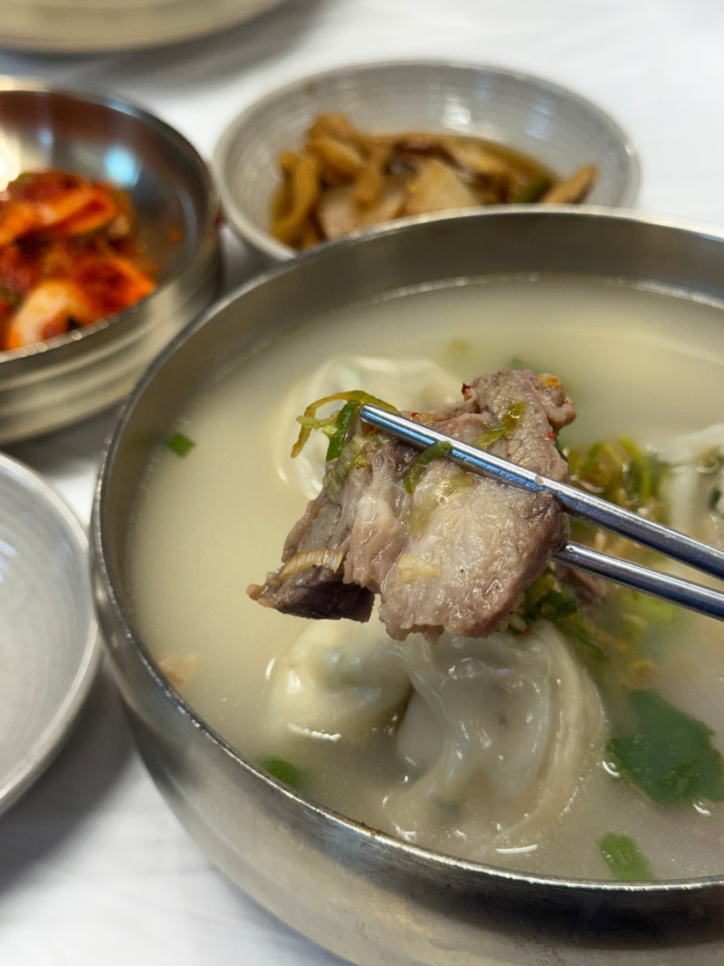 여의도백화점 맨하탄빌딩 직장인 점심 맛집 추천 너섬칼국수