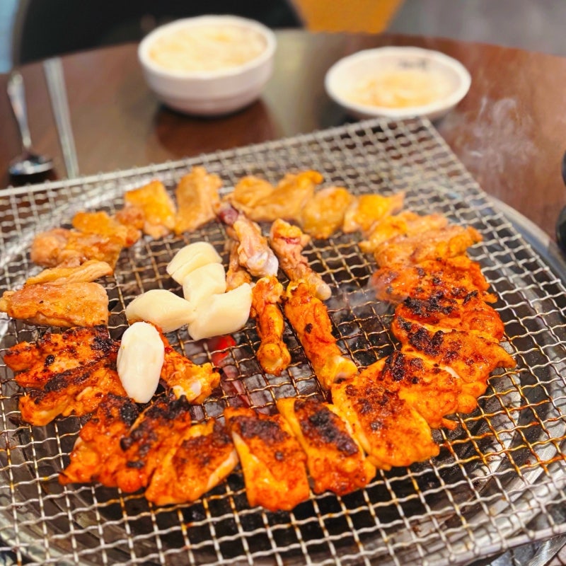 청주 율량동 맛집 숯불에닭, 숯불향 가득한 닭갈비와 닭 특수부위 맛집, 데이트 맛집 추천