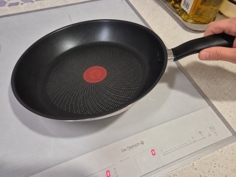 테팔 인덕션 후라이팬 28 cm, 요리할때 사이즈 괜찮을까