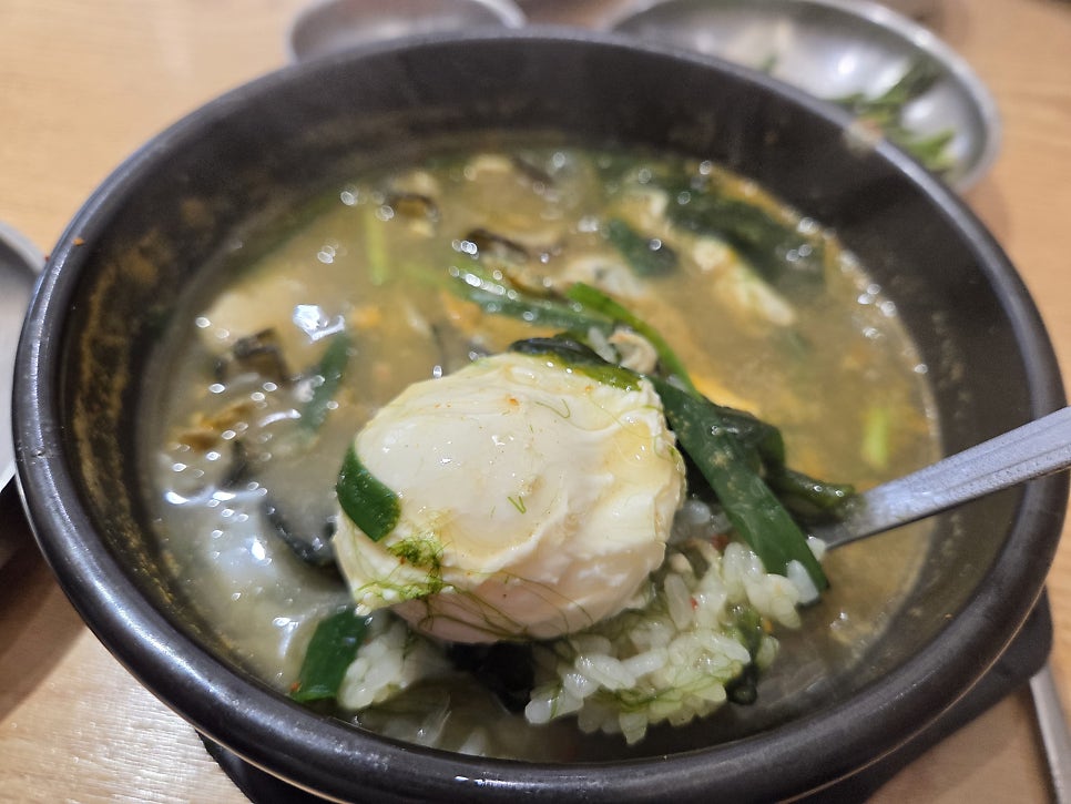 함경찬 굴국밥&밀면 본점 사진 6