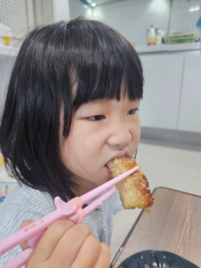 7살 아이도 잘 먹은 라이스페이퍼 요리 다이어트 식단 양배추 군만두 레시피