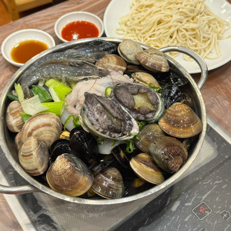 [파주] 출판단지 맛집 신선한 해물이 가득한 "복많네!!해물칼국수"