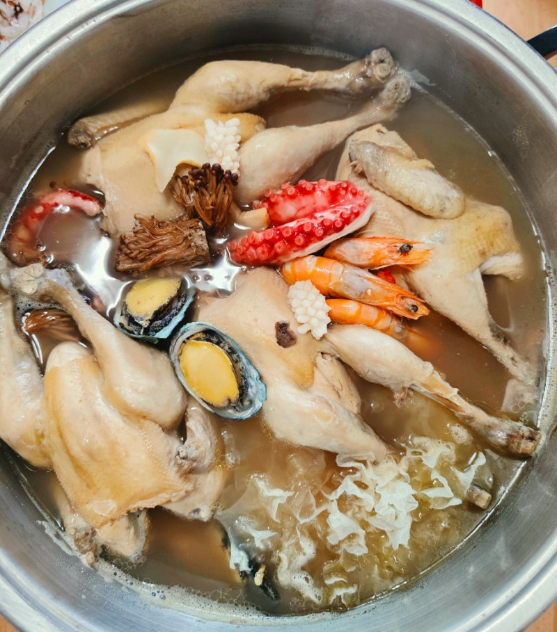 복날 음식 해물삼계탕 엄마와 가족 보양식 문어 전복 해신탕 만들기