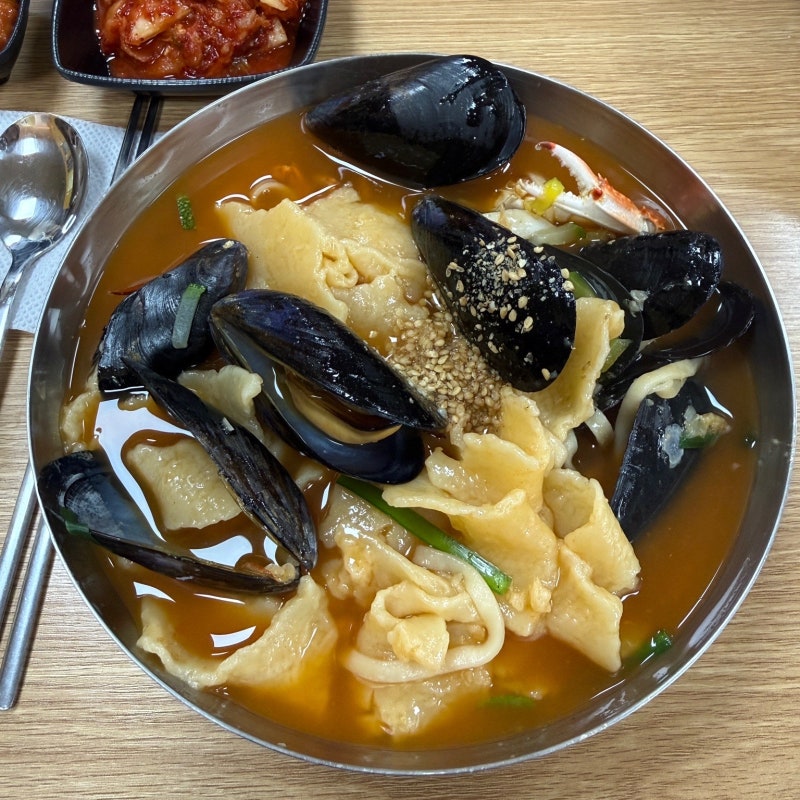 대구 서문시장 칼국수 맛집 평일에도 웨이팅 필수 얼큰이 칼국수 단골 맛집 후기