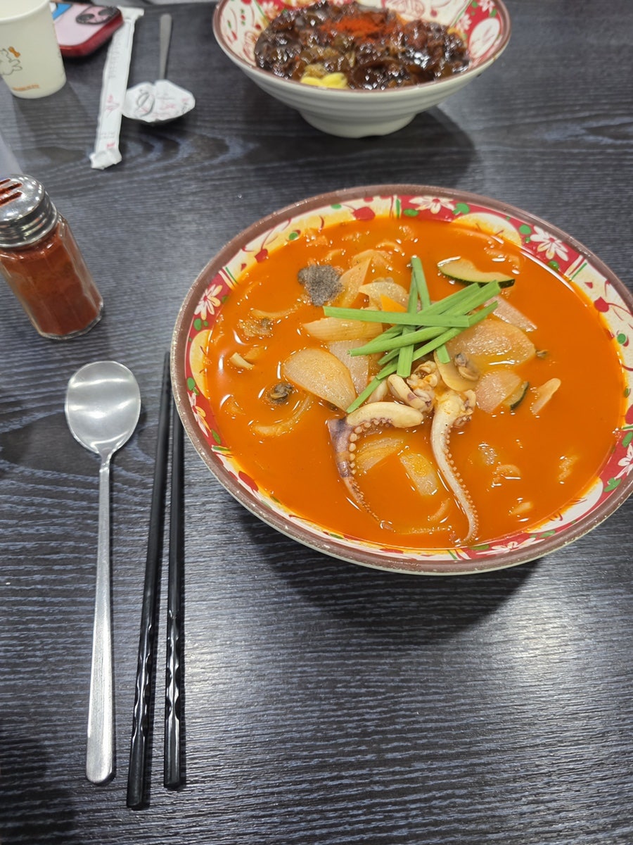 형제꼬막짬뽕 하당점 사진 4