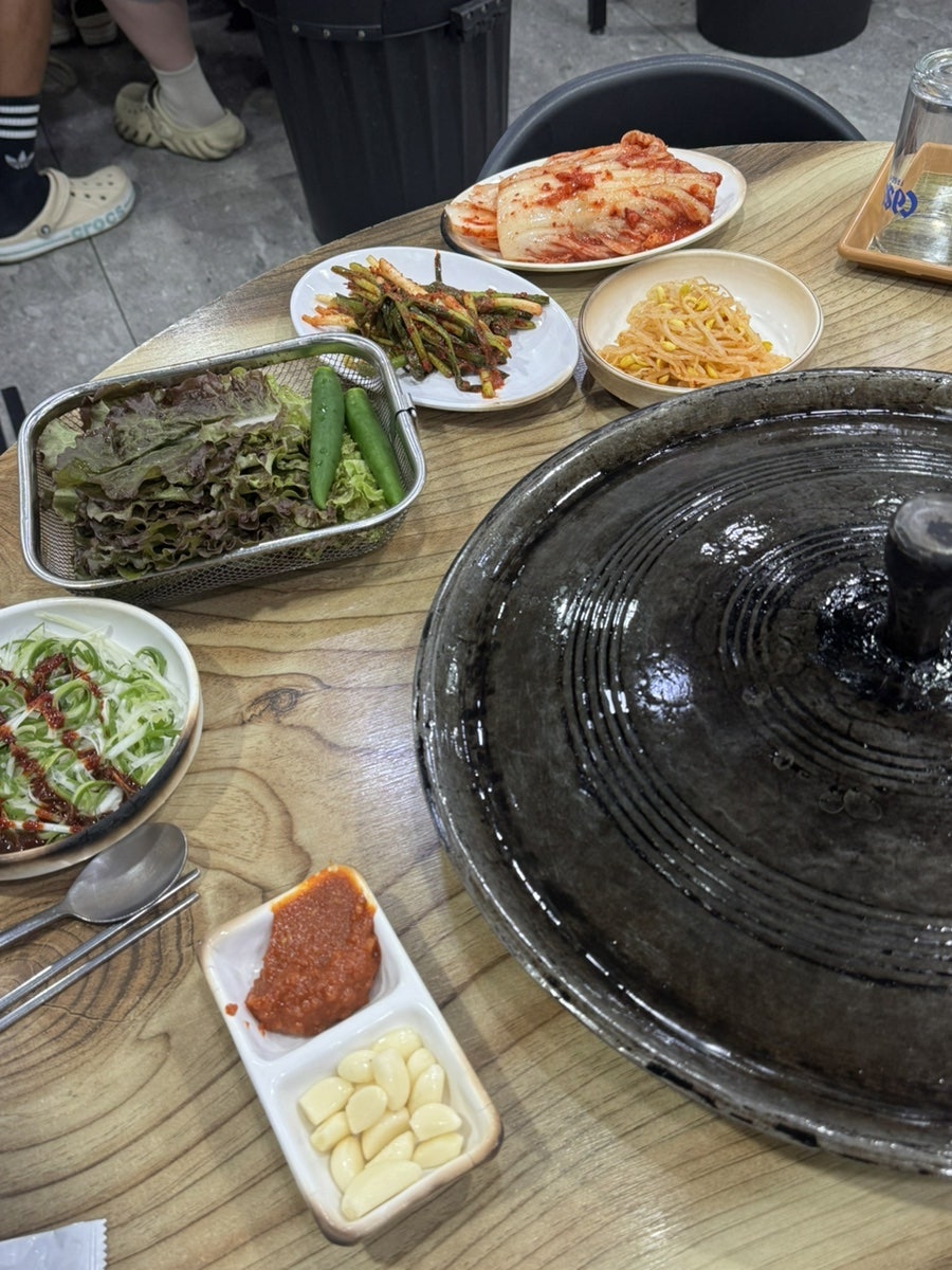 윤가네솥뚜껑김치삼겹살 사진 4