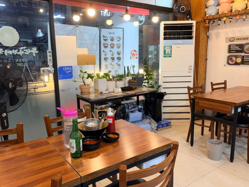 부산아지매국밥 대구각산역점 사진 4