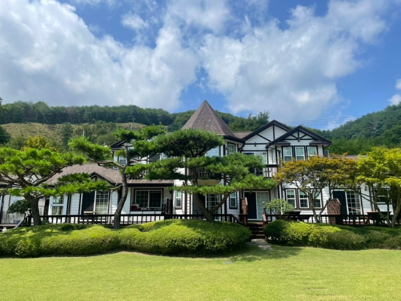 【洪川】江原道洪川宿泊施設おすすめ｜朝の香りペンション、バーベキューまで！