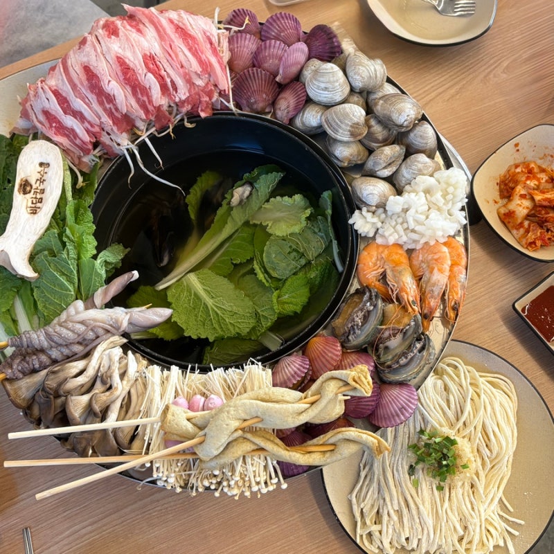 인천 을왕리 왕선해수욕장 맛집 바담칼국수 해물샤브칼국수