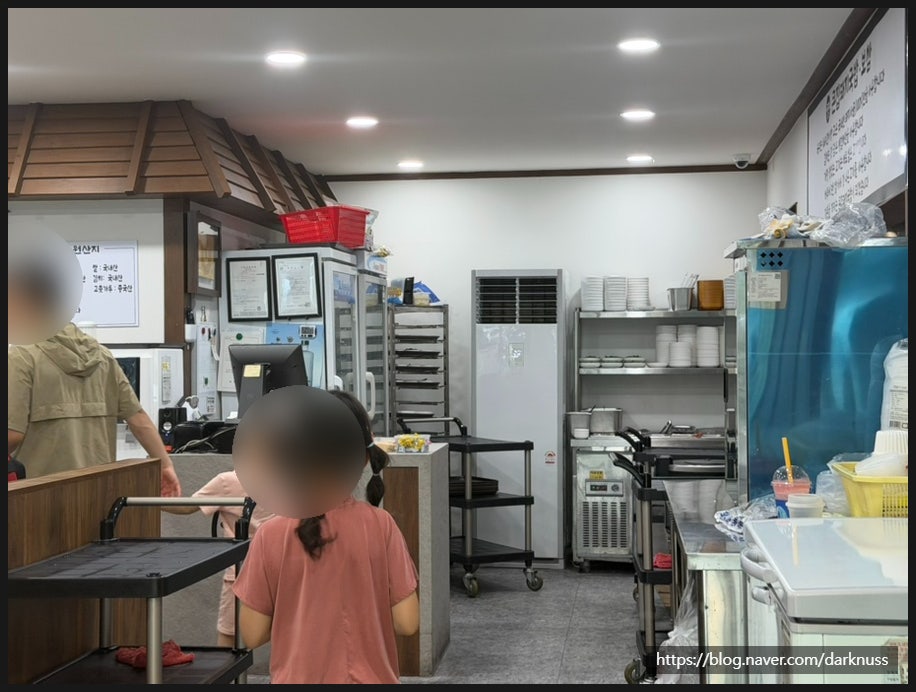 큰집돼지국밥보쌈 사진 6