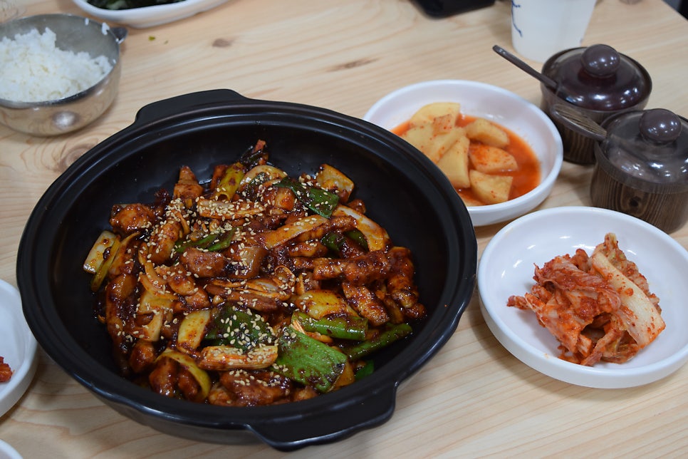 꽃돼지국밥 사진 4