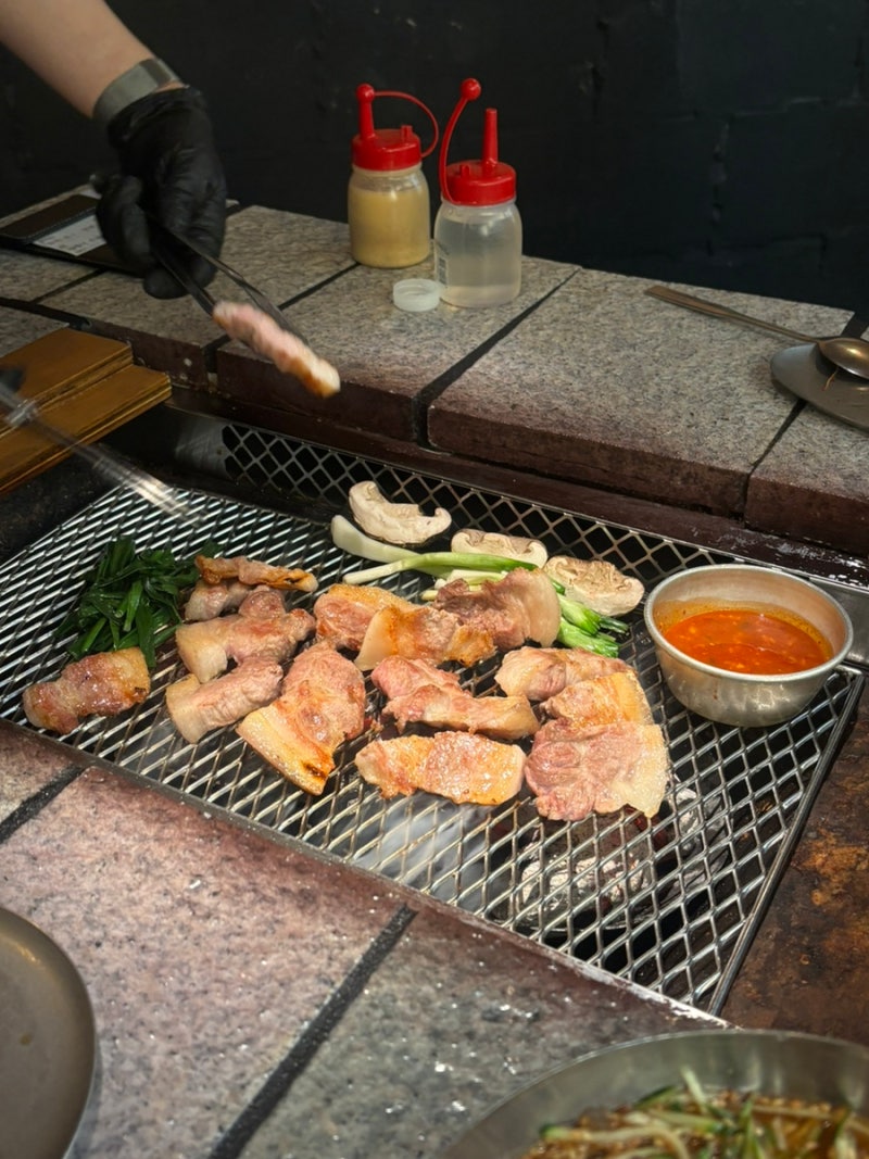 산청숯불가든 을지로 1호점 2호점 둘다 방문 후기 금요일 평일 오후 저녁 웨이팅 30분