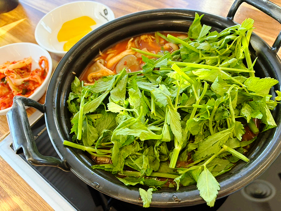 등촌샤브칼국수 익산점 사진 1