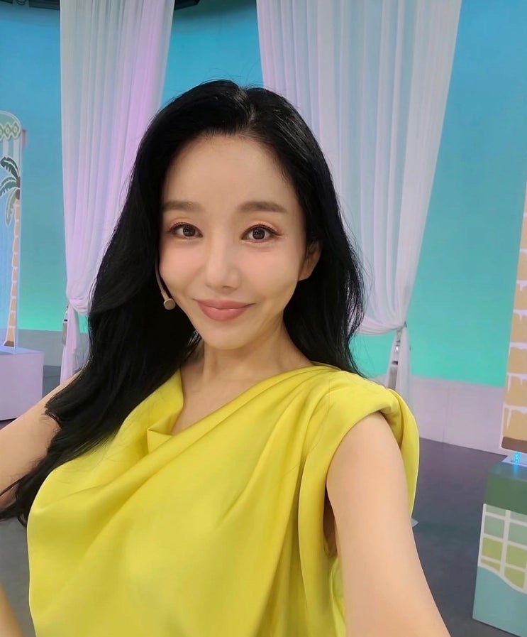 <b>쇼호스트</b> <b>전유경</b> 누구길래 화제? 배우 유지안 엄마로 알려진... 