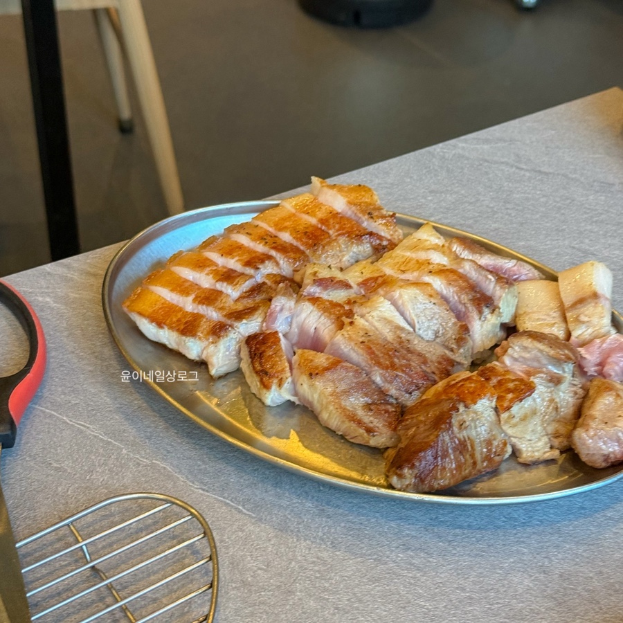 크라운돼지 제주점 사진 6