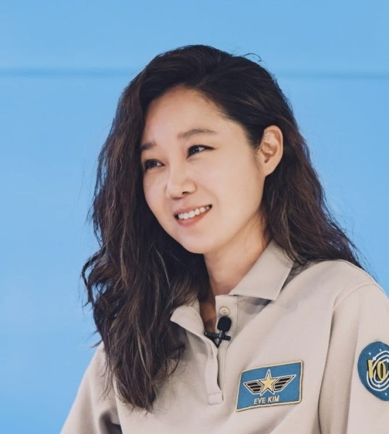 "아침마다 이메일이 와요".. 군복무 중에도 아내를 챙긴 케빈오 감동의 예약 편지