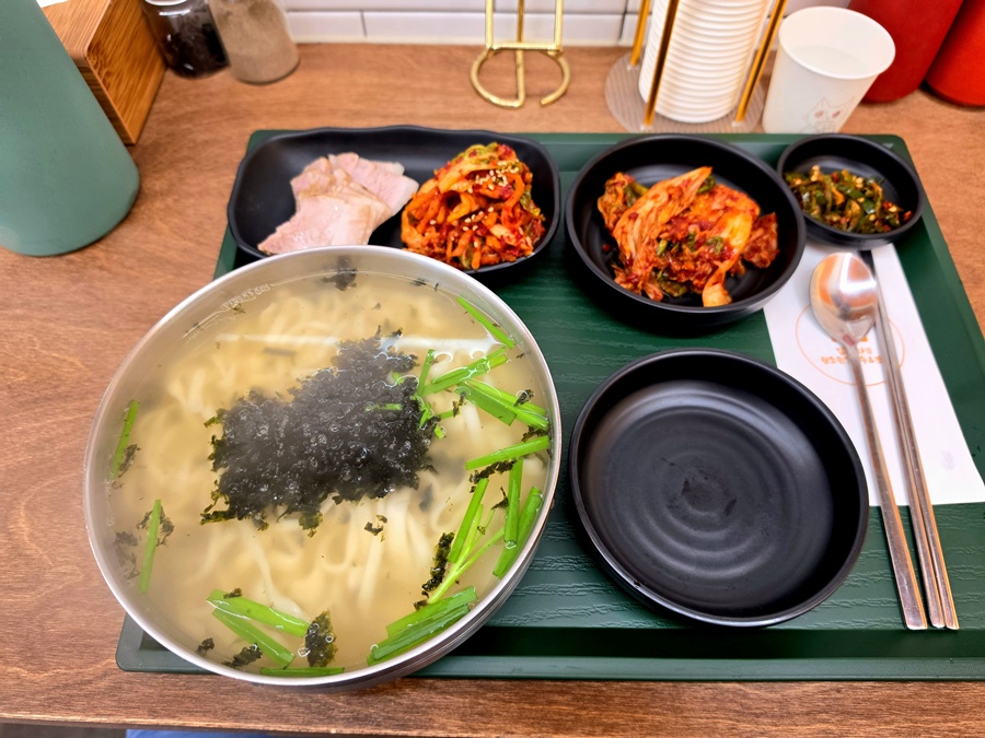 김경자원조손칼국수&보쌈 사진 4