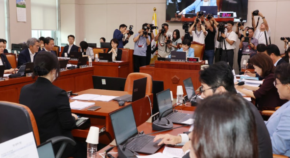 [긴급속보] 보완수사권 폐지 <b>형소법 본회의 상정</b>…검찰... 