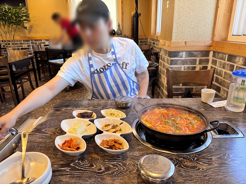 윤가네흑돼지식당 사진 6